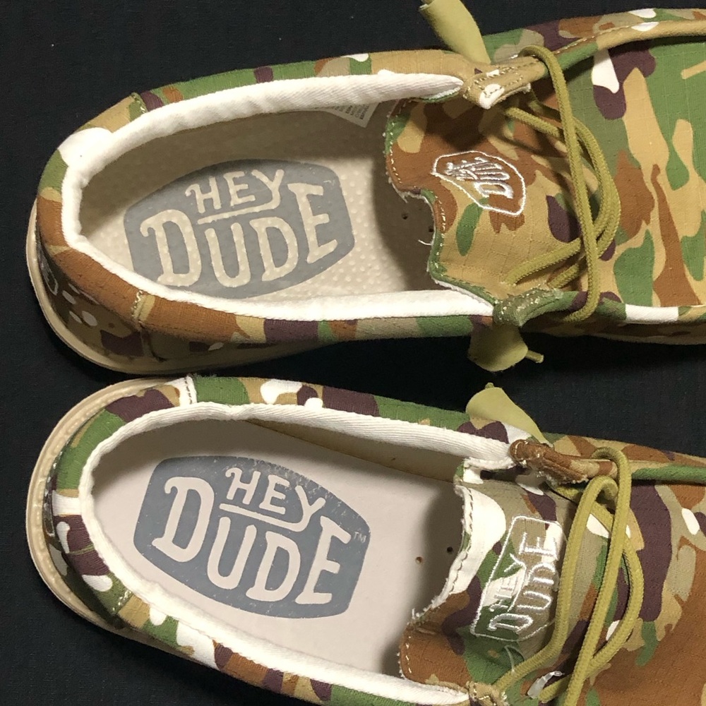 Hey Dude Wally Camouflage Slip-on Shoes Men's 10 Olive Army Green NWT Rare! - Picture 4 of 6